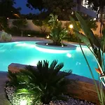 Maison d'hôtes Executive L'orangerie Bb