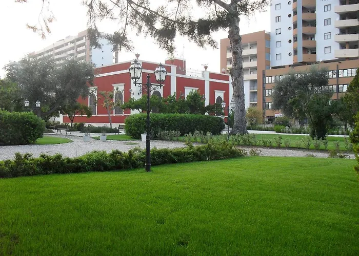 Executive L'orangerie Bb Гостьовий будинок